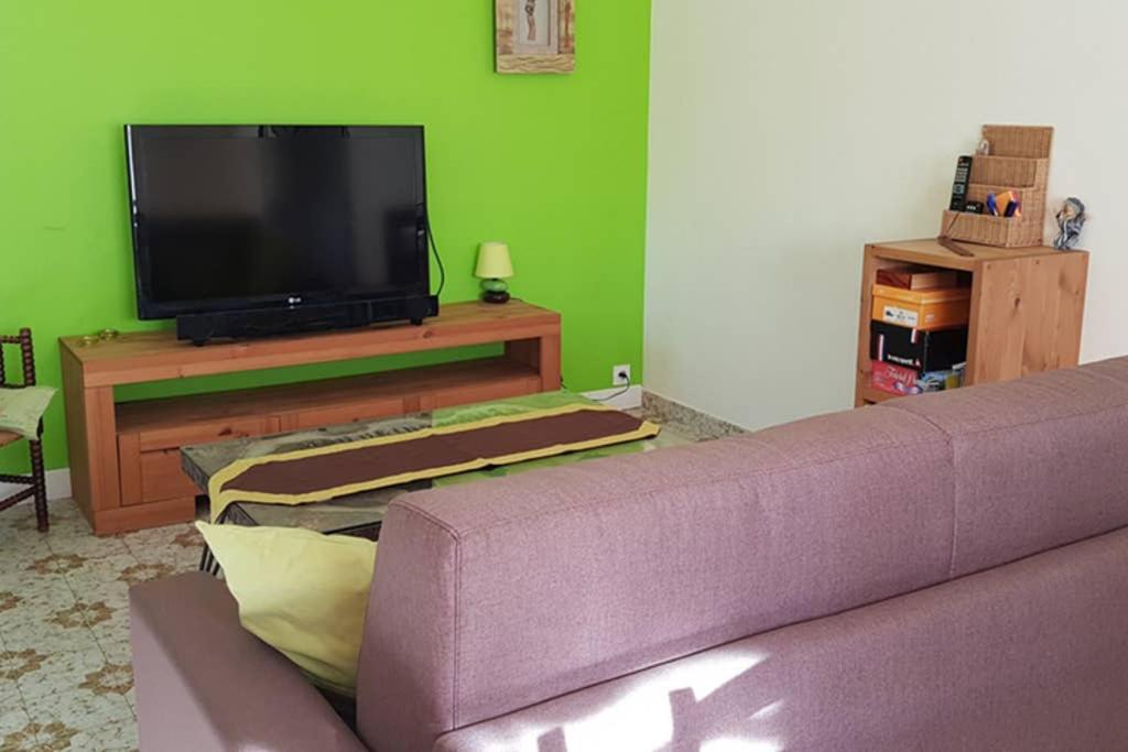 Un Charmant Logement Apartamento Aigues-Mortes Exterior foto